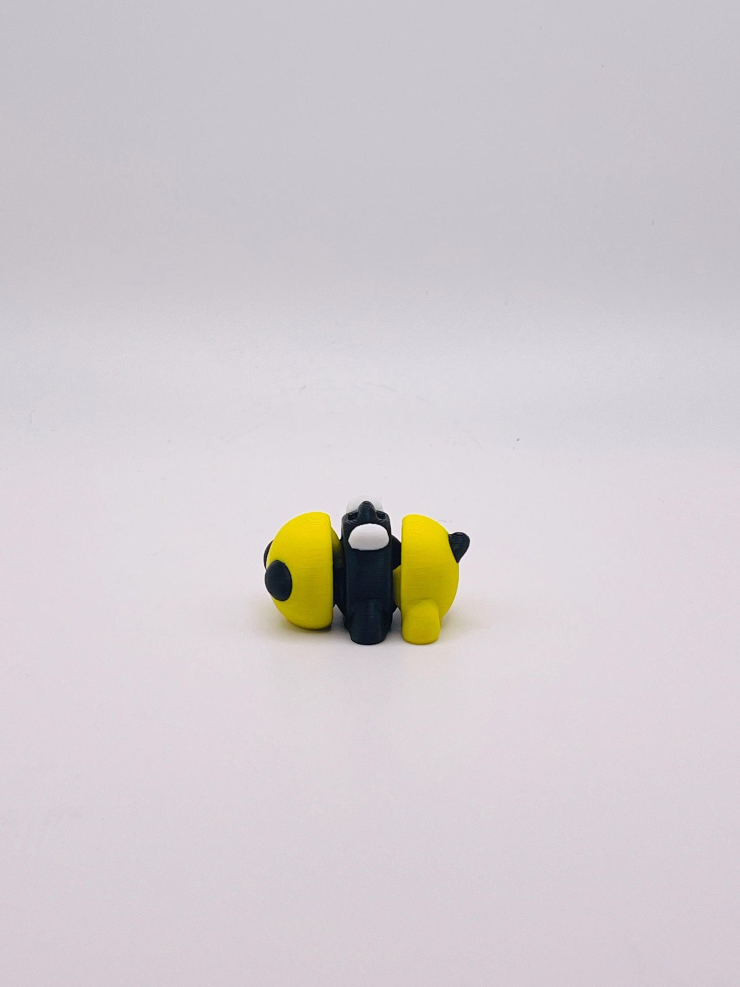 Cute Bumble Bee Keychain – Buzzing with Charm for Keys & Bags