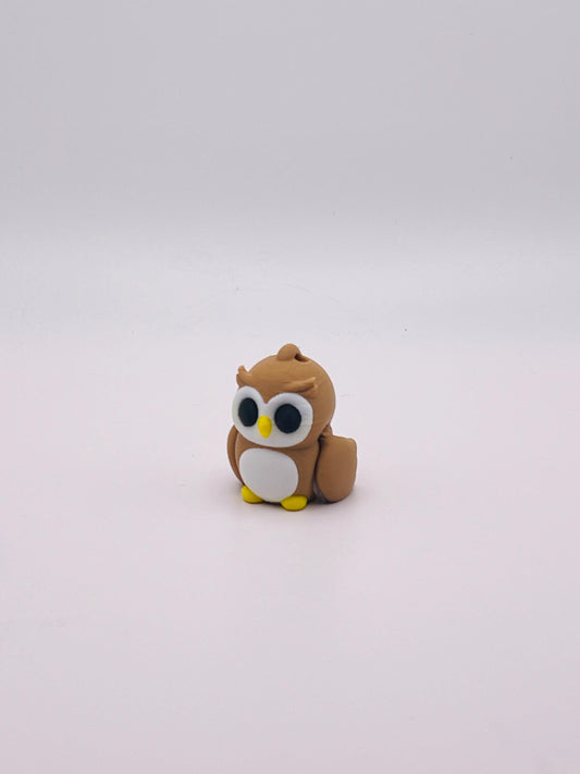 Cute Brown Owl Keychain – Wise and Whimsical Companion for Keys & Bags